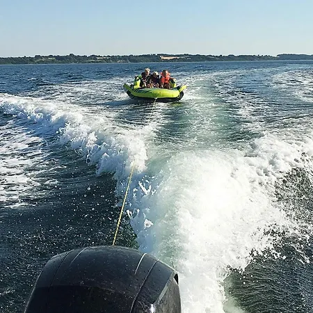 16 Person In Aabenraa-by Traum * Aabenraa