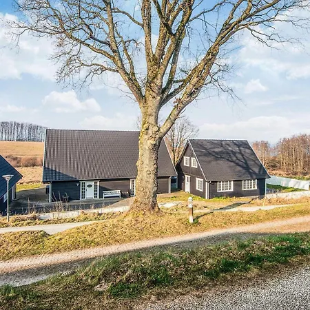 16 Person In Aabenraa-by Traum Vakantiehuis *