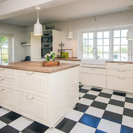 16 Person In Aabenraa-by Traum *