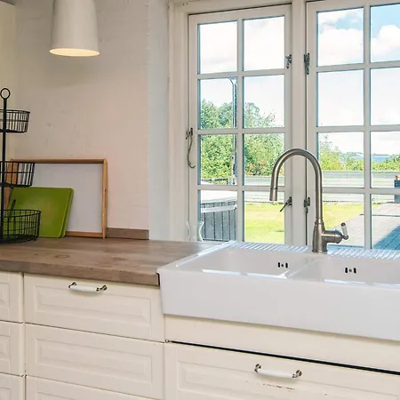 16 Person In Aabenraa-by Traum